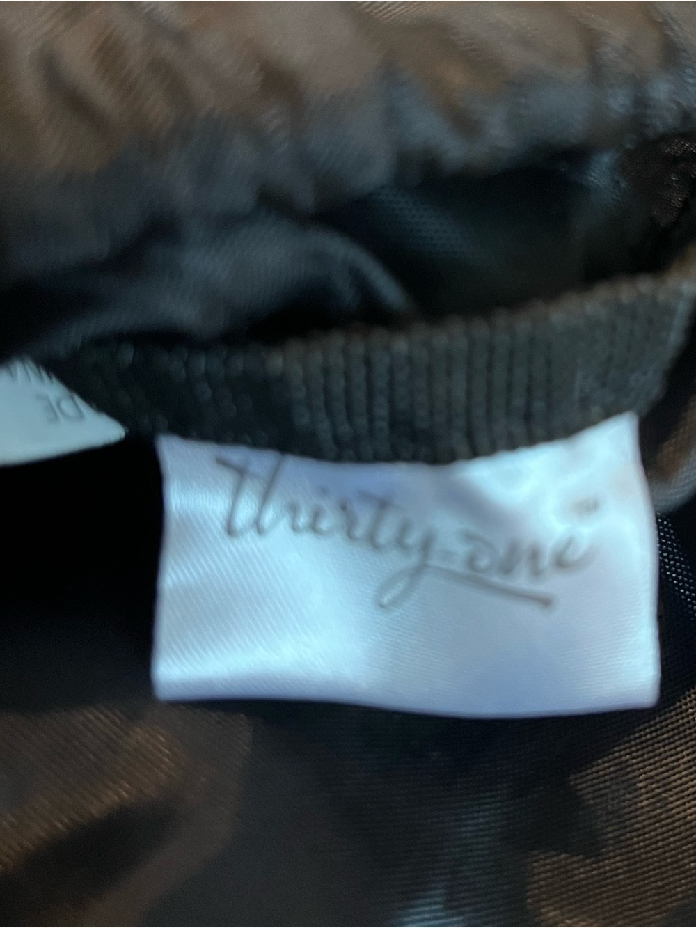 thirty-one Y2K Black Ruffle Drawstring Backpack - Picture 6 of 7